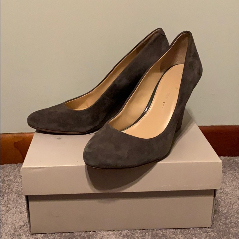 Suede wedge